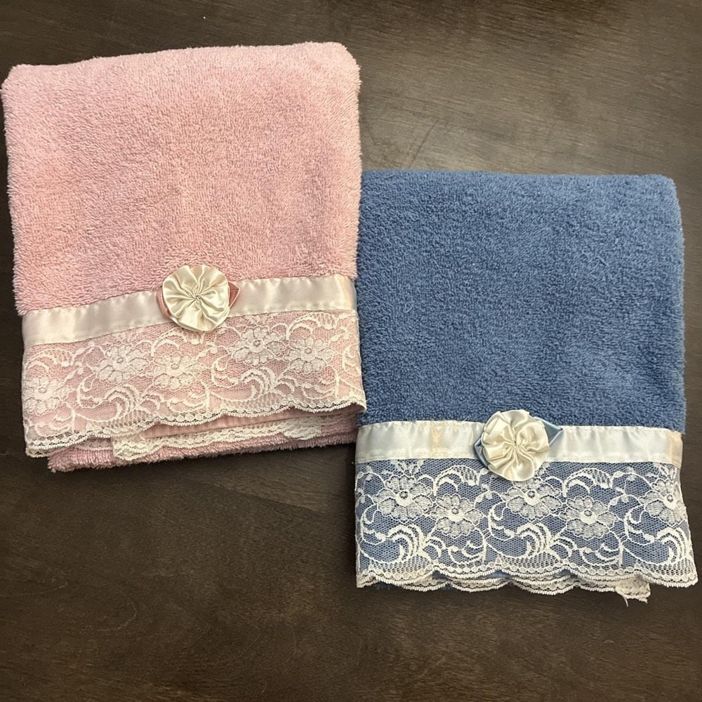 VTG Dundee Blue Pink Lace Bath Towel Set 2pc USA Made 100% Cotton CottageCore